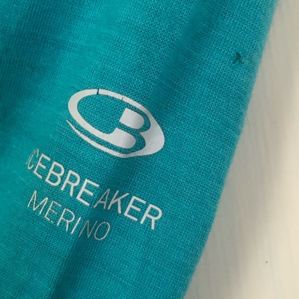 Icebreaker turquoise/teal 100% merino top - Picture 4 of 8